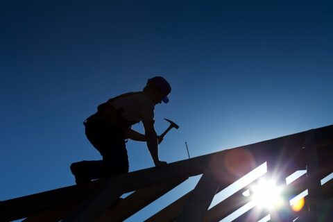 屋根工事業者を選ぶときに大事なポイントとは？